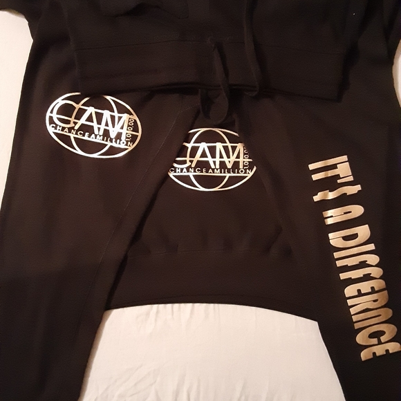 Top & bottom hoodie set - Picture 3 of 8